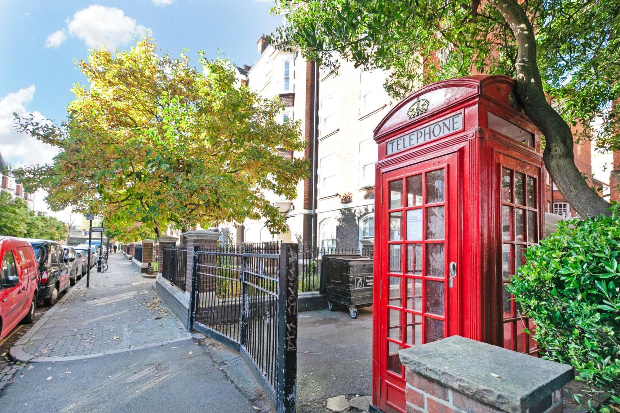 Beautiful 3 Bedroom Flat In Scott Ellis Gardens Londra Esterno foto