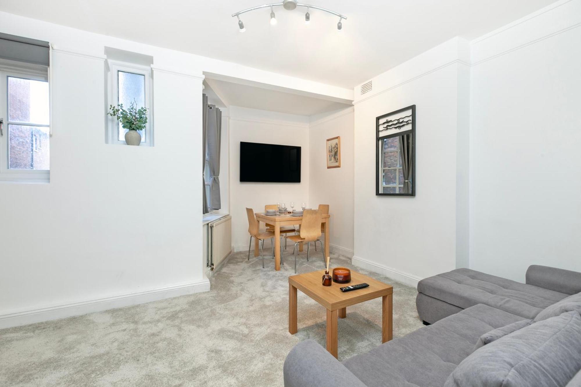 Beautiful 3 Bedroom Flat In Scott Ellis Gardens Londra Esterno foto