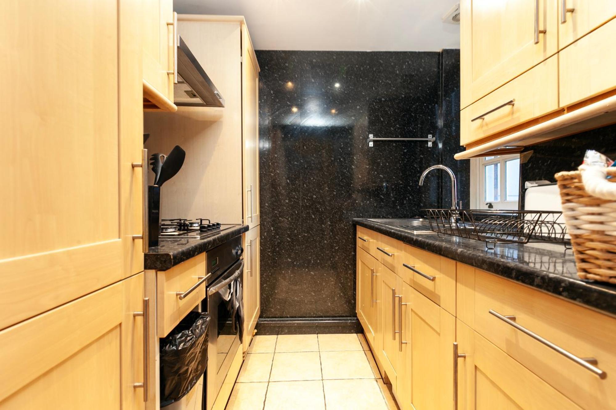 Beautiful 3 Bedroom Flat In Scott Ellis Gardens Londra Esterno foto