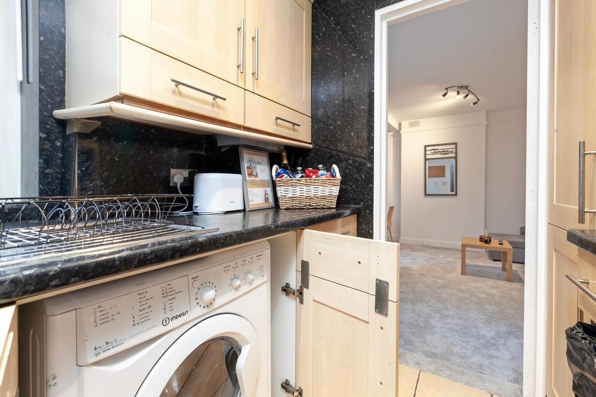 Beautiful 3 Bedroom Flat In Scott Ellis Gardens Londra Esterno foto
