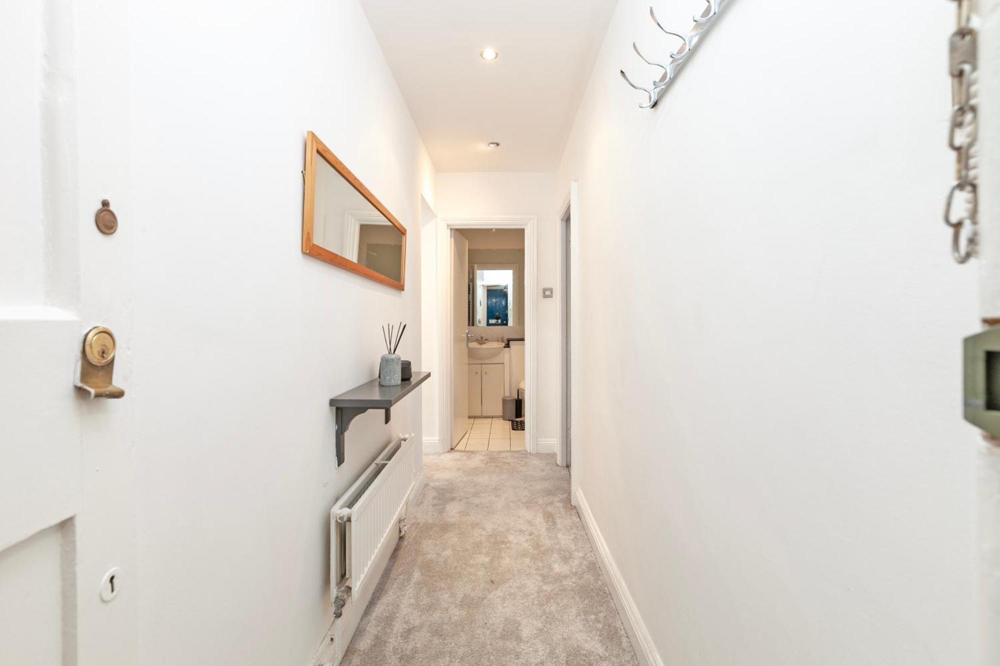 Beautiful 3 Bedroom Flat In Scott Ellis Gardens Londra Esterno foto